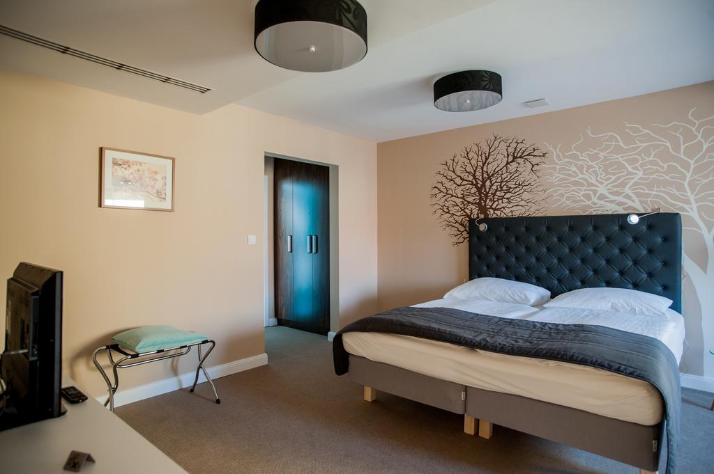 Braun Rooms Deluxe Sopron Exterior photo