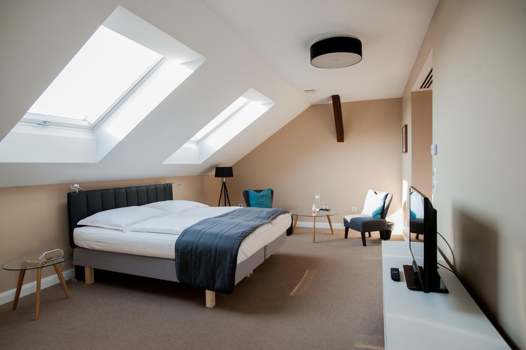 Braun Rooms Deluxe Sopron Exterior photo